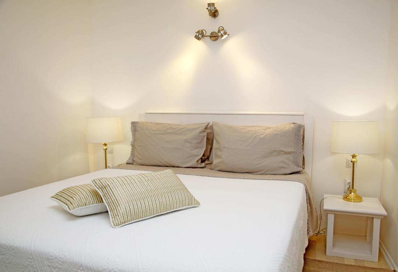 Swan City Apartment & Room ชิเบนิก ภายนอก รูปภาพ