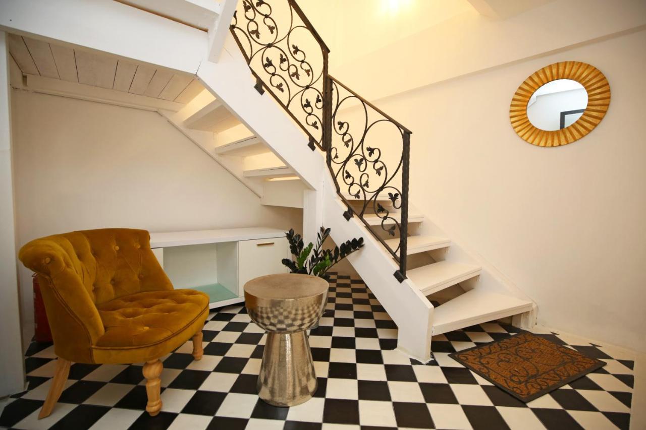 Swan City Apartment & Room ชิเบนิก ภายนอก รูปภาพ